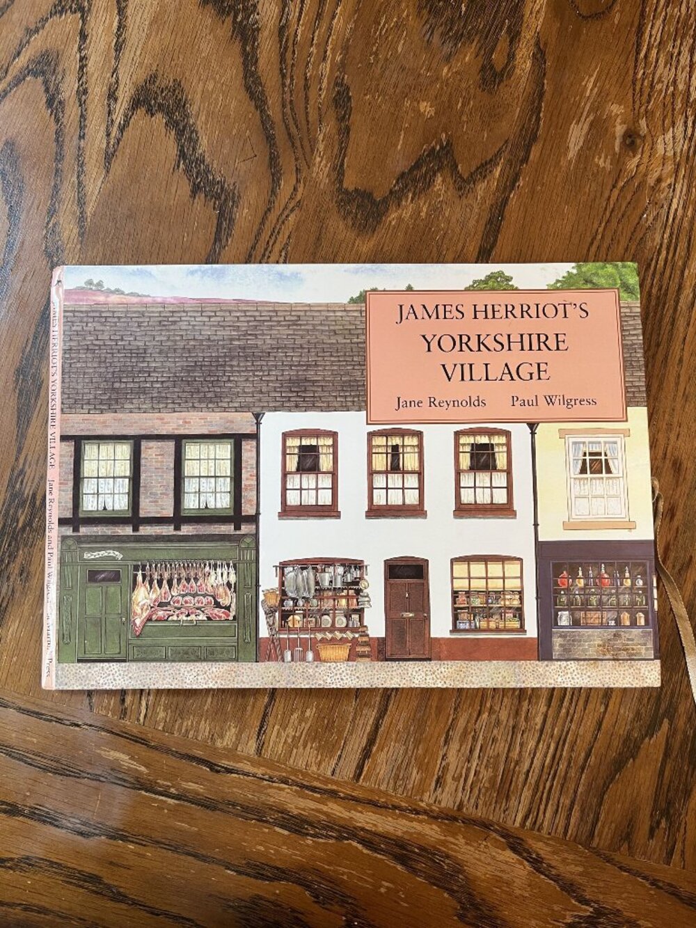 1989 James Herriot Yorkshire Village Pop-Up Book 1st Ed with Paper Dolls